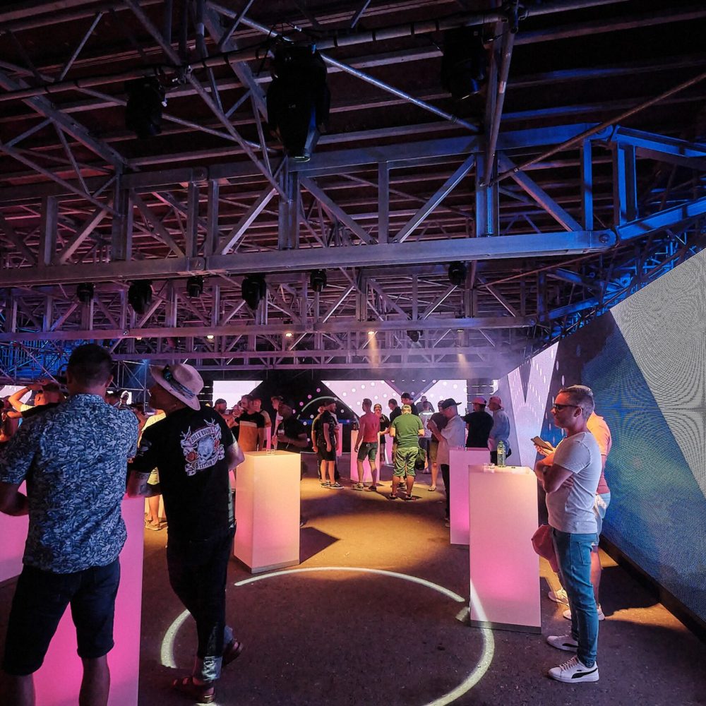 _dsf6270-marti-web.jpg__1500x1000.0_q85_HIGH_RESOLUTION_crop-smart_subsampling-2_upscale@2x